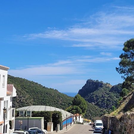 Benahavis Village Penthouse Apartment, 2 Bedrooms, Stunning Views, Swimming Pool !! Buitenkant foto